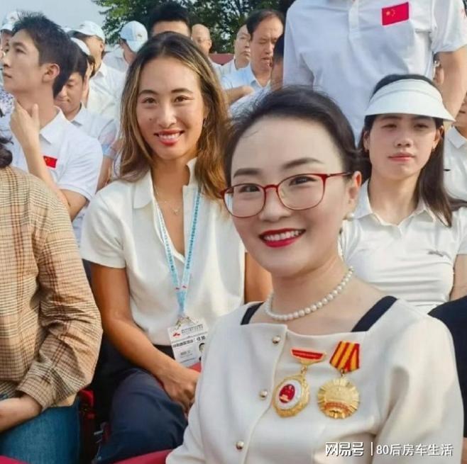 齐聚霍震霆父子三人出席姚明身高太出挑pg模拟器试玩大阅兵现场：明星大佬(图7)